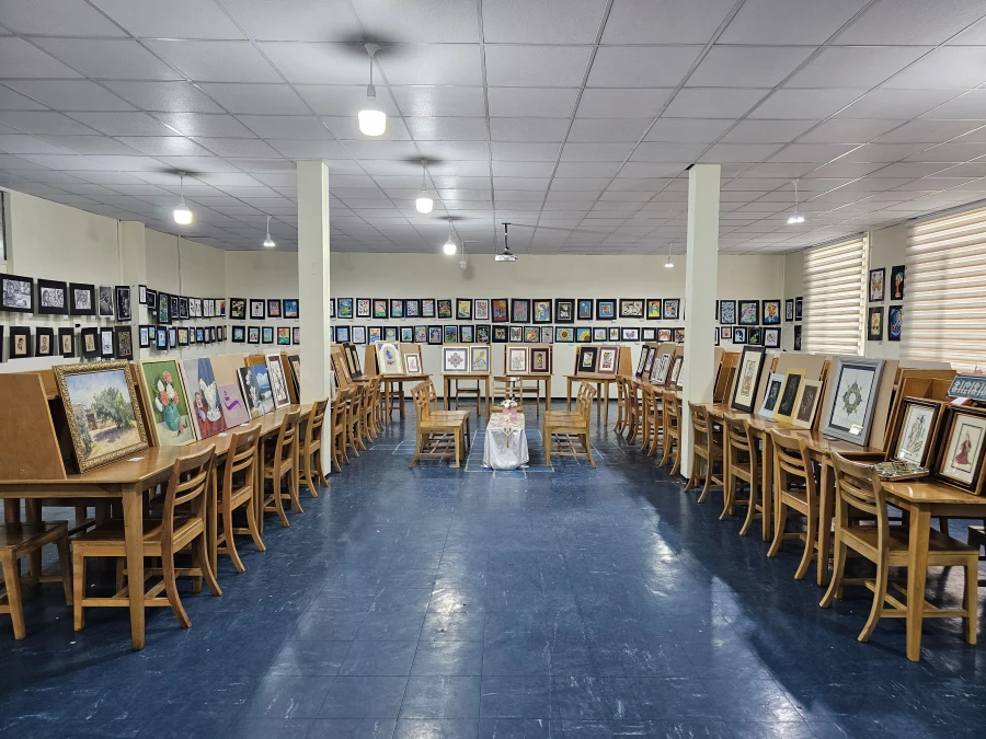 دوازدهمین نمایشگاه آثار هنری دانشجومعلمان به مناسبت دهه سرآمدی آموزش در پردیس فاطمه الزهرا برگزار شد  7