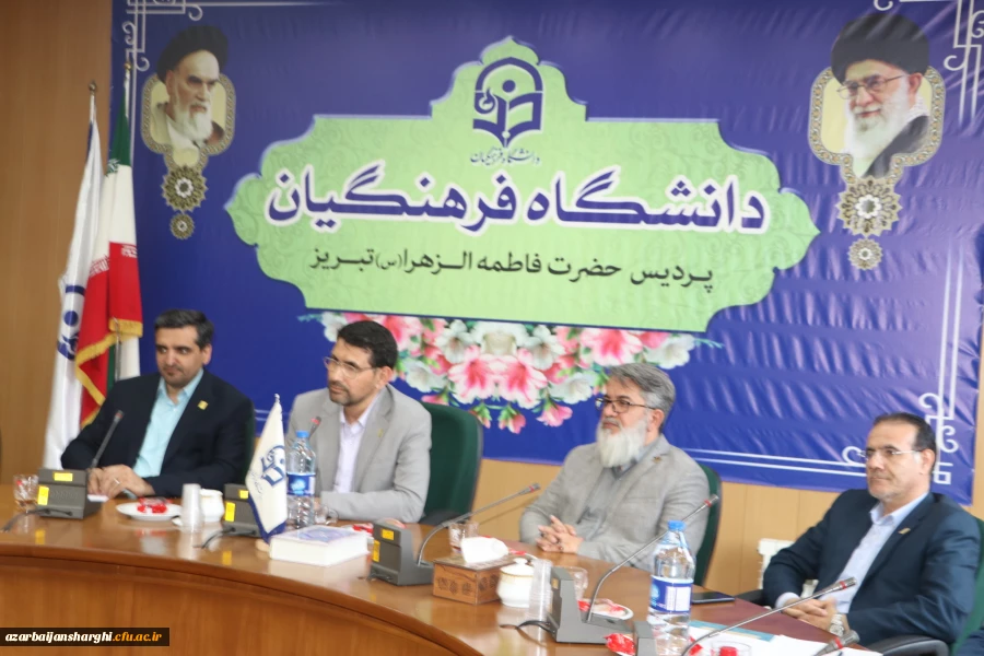  خدمت به خانواده معزز شهدا و ایثارگران و دانشجو معلمان شاهد و ایثارگر توفیقی بسیار بزرگ بوده و هست 4