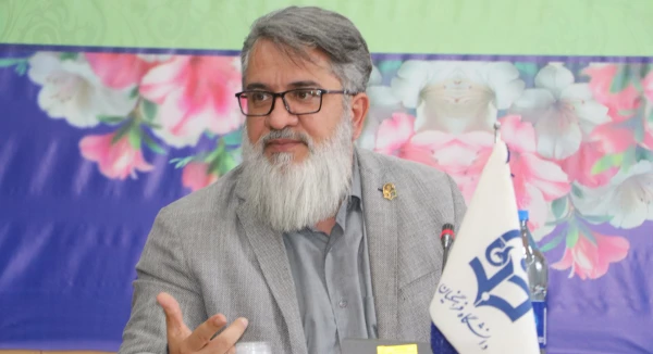  خدمت به خانواده معزز شهدا و ایثارگران و دانشجو معلمان شاهد و ایثارگر توفیقی بسیار بزرگ بوده و هست 15