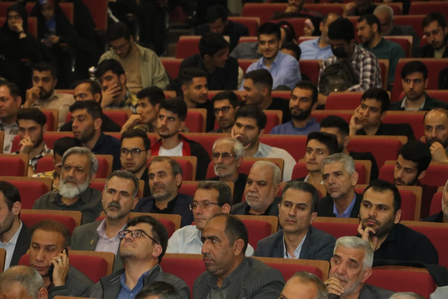 ۱۶۲۰ دانشجو معلم قدردان حماسه آفرینی های۴۳ شهید دانشجو معلم آذربایجان شرقی
 4