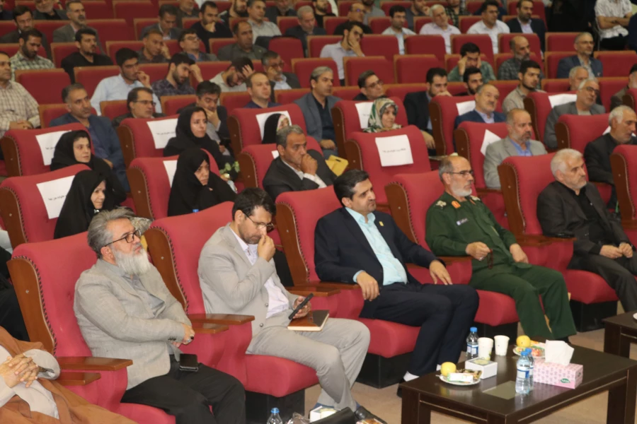 ۱۶۲۰ دانشجو معلم قدردان حماسه آفرینی های۴۳ شهید دانشجو معلم آذربایجان شرقی
 9