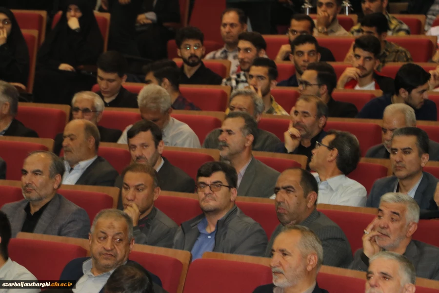 ۱۶۲۰ دانشجو معلم قدردان حماسه آفرینی های۴۳ شهید دانشجو معلم آذربایجان شرقی
 35