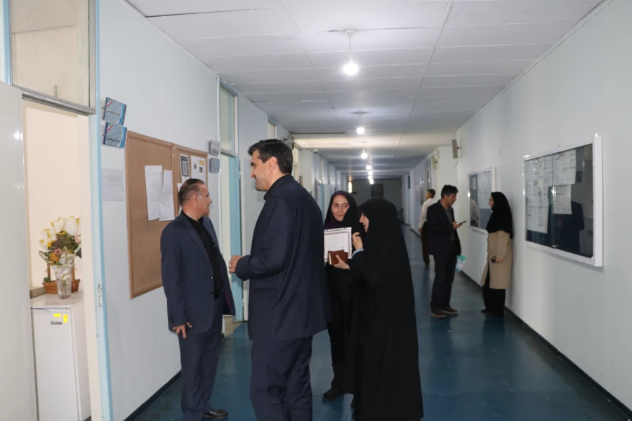 بازدید رئیس دانشگاه فرهنگیان آذربایجان شرقی از روند معاینات پزشکی داوطلبان چند برابر ظرفیت این دانشگاه 4