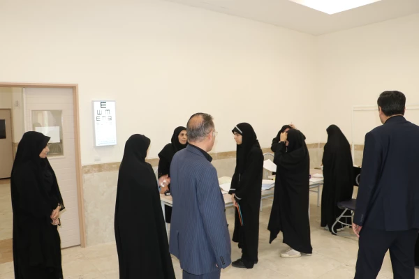 بازدید رئیس دانشگاه فرهنگیان آذربایجان شرقی از روند معاینات پزشکی داوطلبان چند برابر ظرفیت این دانشگاه 7