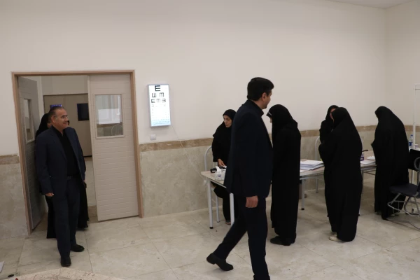 بازدید رئیس دانشگاه فرهنگیان آذربایجان شرقی از روند معاینات پزشکی داوطلبان چند برابر ظرفیت این دانشگاه 8