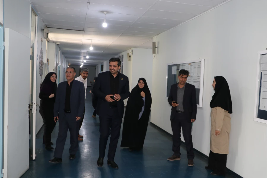بازدید رئیس دانشگاه فرهنگیان آذربایجان شرقی از روند معاینات پزشکی داوطلبان چند برابر ظرفیت این دانشگاه 9