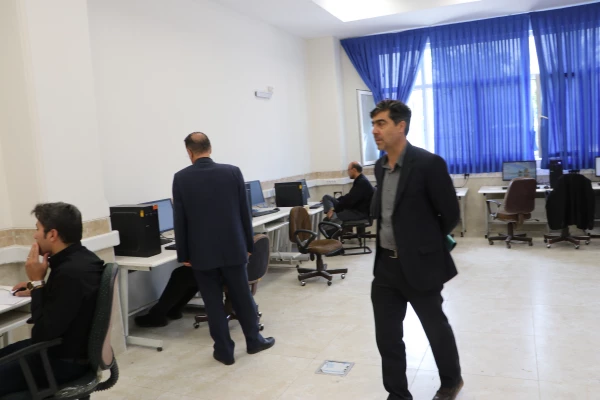 بازدید رئیس دانشگاه فرهنگیان آذربایجان شرقی از روند معاینات پزشکی داوطلبان چند برابر ظرفیت این دانشگاه 12