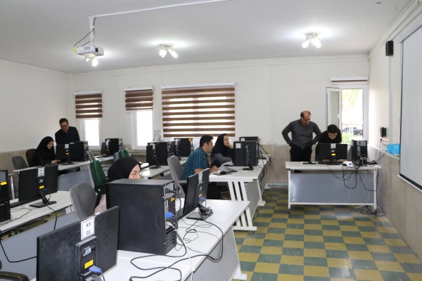 برگزاری آزمون الکترونیکی متقاضیان اعزام به مدارس خارج از کشور در دانشگاه فرهنگیان آذربایجان شرقی  8