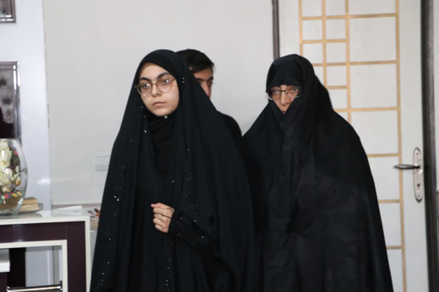 دیدار هیئت رئیسه دانشگاه فرهنگیان آذربایجان شرقی با خانواده معظم و معزز شهید قربانعلی ناموری در شهرستان بستان آباد 3