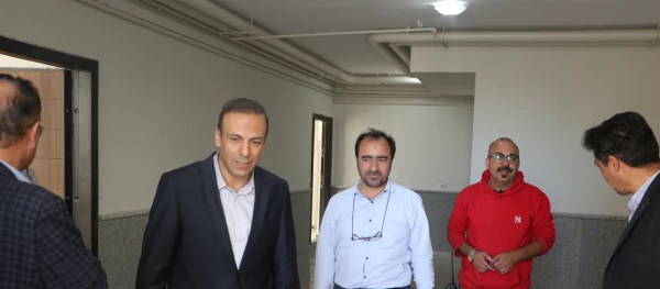 بازدید رئیس دانشگاه از آپارتمانهای تکمیل شده جنب پردیس علامه امینی تبریز  2