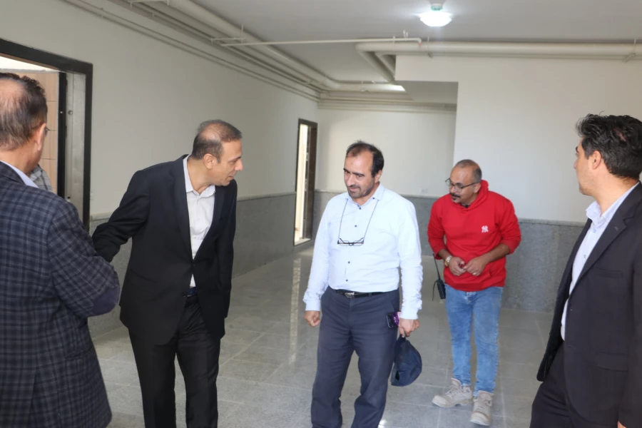 بازدید رئیس دانشگاه از آپارتمانهای تکمیل شده جنب پردیس علامه امینی تبریز  6
