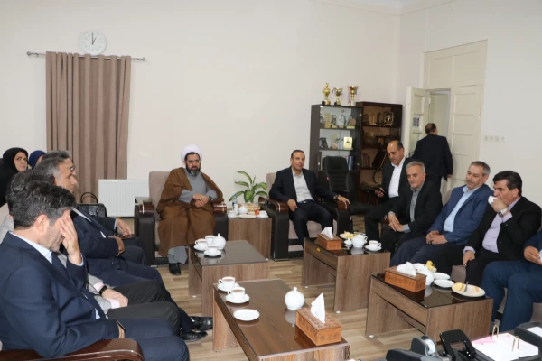 دیدار روسای نواحی آموزش وپرورش استان با رئیس دانشگاه فرهنگیان آذربایجان شرقی  6