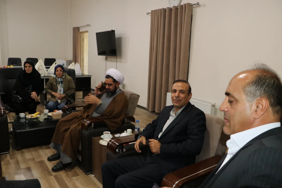 دیدار روسای نواحی آموزش وپرورش استان با رئیس دانشگاه فرهنگیان آذربایجان شرقی  7