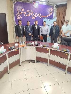 دیدار رئیس دانشگاه فرهنگیان استان  با شهردار  منطقه ۳ تبریز 7