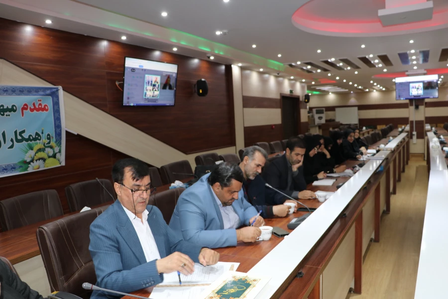 شورای فرهنگی دانشگاه فرهنگیان آذربایجان شرقی تشکیل جلسه داد 13