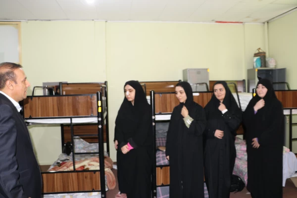 
برای تربیت معلمان کیفی و توانمند نیاز به بستر سازی و آماده کردن زیر ساخت ها و مطلوبیت بخشی در تمامی حوزه ها است. 5