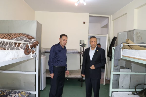 نشست صمیمی رئیس دانشگاه فرهنگیان آذربایجان شرقی با دانشجویان خوابگاهی  پردیس علامه امینی تبریز 5