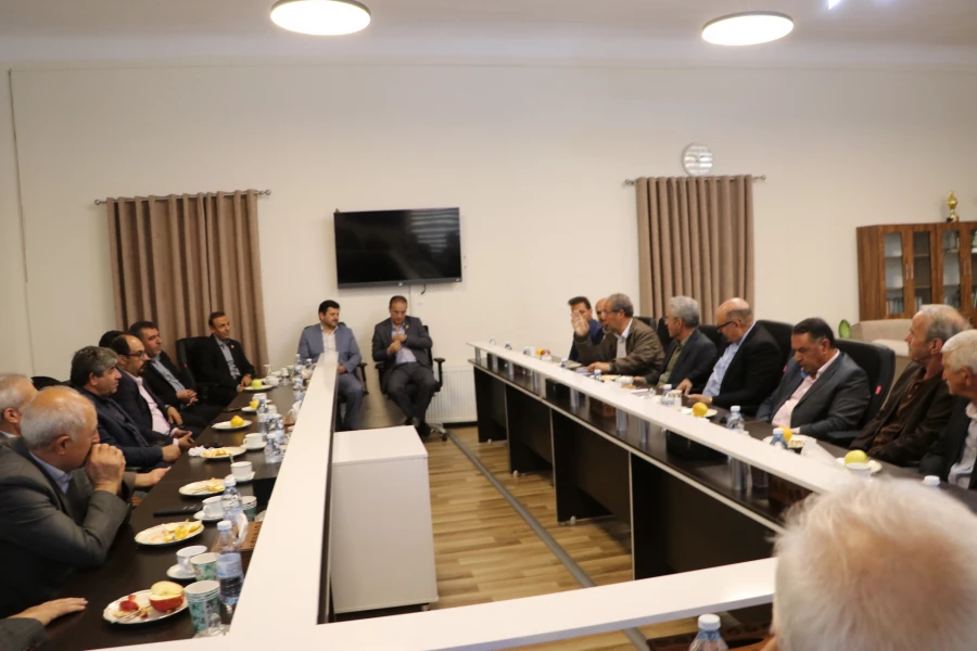 تشکیل شورای خیرین دانشگاه فرهنگیان آذربایجان شرقی با همکاری مجمع معتمدین  استان آذربایجان شرقی  13