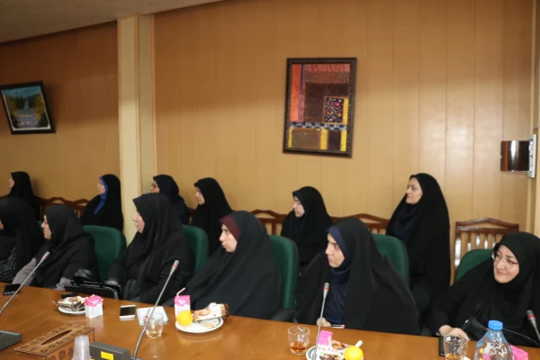 برگزاری جلسه تخصصی کارگروه پیشگیری از آسیب های اجتماعی  اساتید و کارکنان دانشگاه فرهنگیان استان آذربایجان شرقی  2