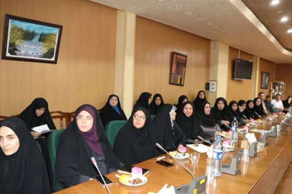 برگزاری جلسه تخصصی کارگروه پیشگیری از آسیب های اجتماعی  اساتید و کارکنان دانشگاه فرهنگیان استان آذربایجان شرقی  4