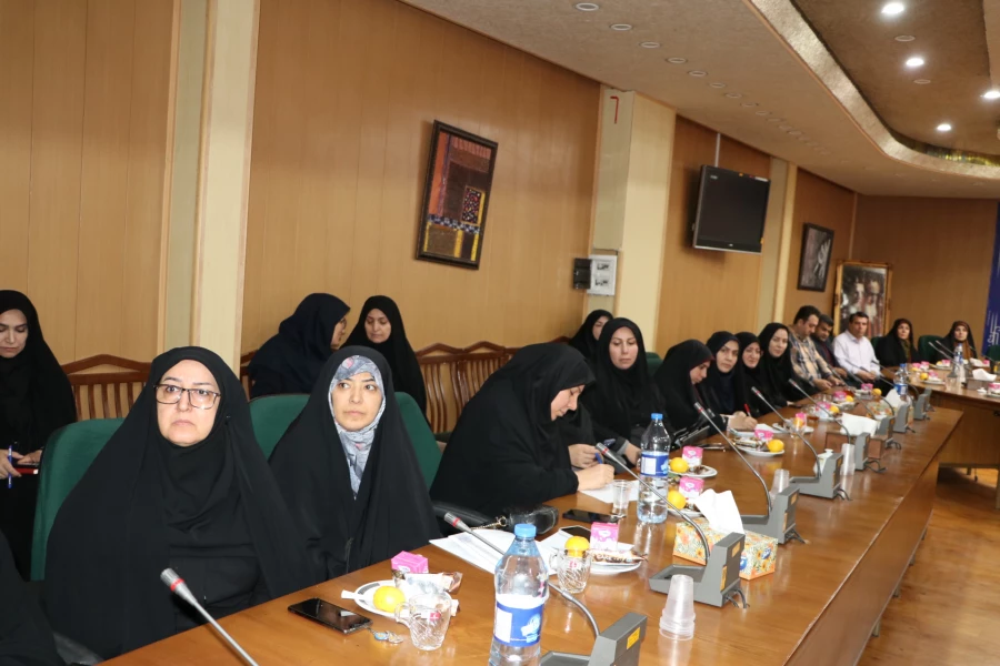 برگزاری جلسه تخصصی کارگروه پیشگیری از آسیب های اجتماعی  اساتید و کارکنان دانشگاه فرهنگیان استان آذربایجان شرقی  10