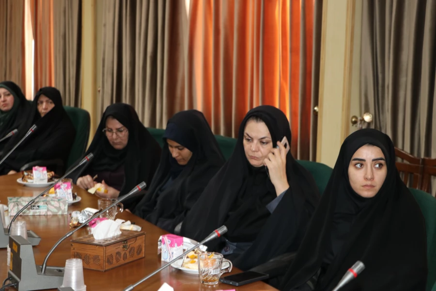 برگزاری جلسه تخصصی کارگروه پیشگیری از آسیب های اجتماعی  اساتید و کارکنان دانشگاه فرهنگیان استان آذربایجان شرقی  16