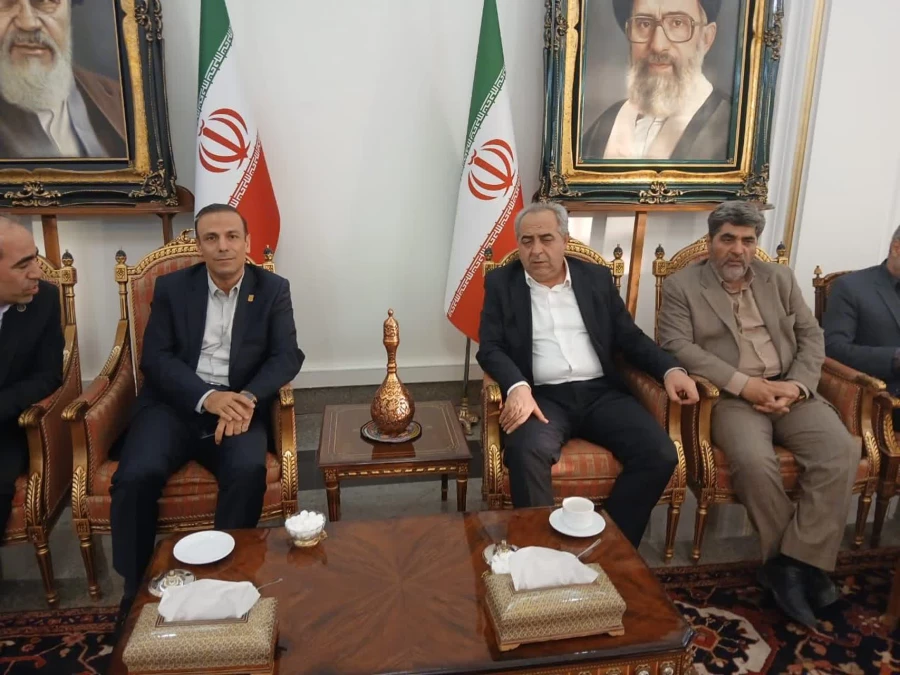 دیدار رئیس دانشگاه فرهنگیان استان با استاندار آذربایجان شرقی  6