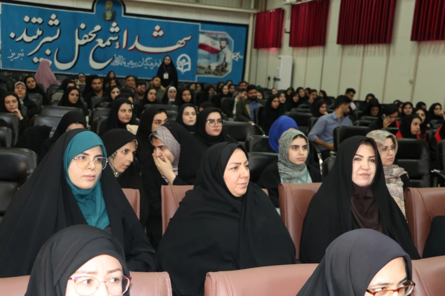 آیین جش  دانش آموختگی  دانشجو معلمان  ورودی ۱۴۰۰ دانشگاه فرهنگیان آذربایجان شرقی  10