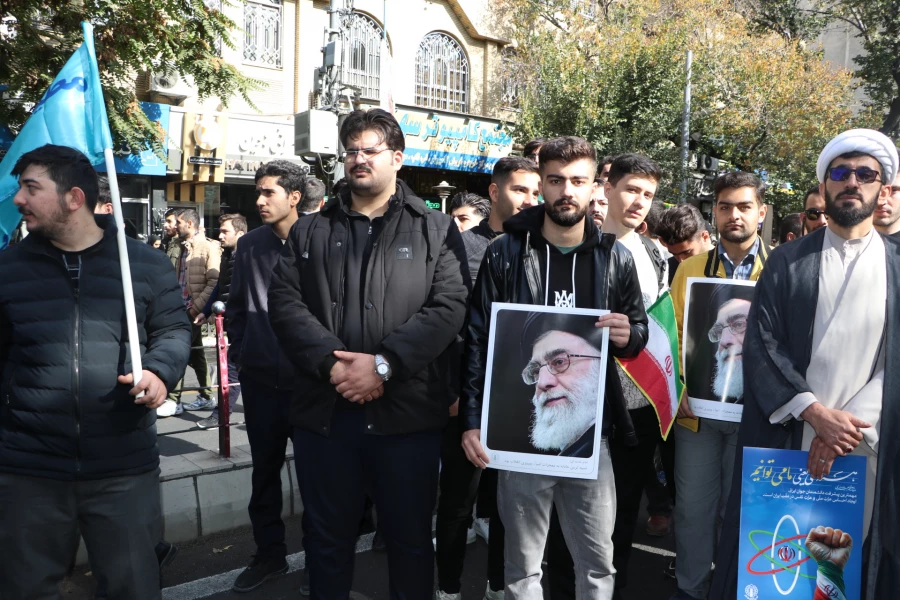 حضور پرشور خانواده بزرگ دانشگاه فرهنگیان در راهپیمایی ۱۳ آبان روز ملی مبارزه با استکبار جهانی  12