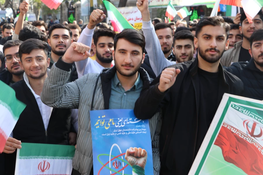 حضور پرشور خانواده بزرگ دانشگاه فرهنگیان در راهپیمایی ۱۳ آبان روز ملی مبارزه با استکبار جهانی  13