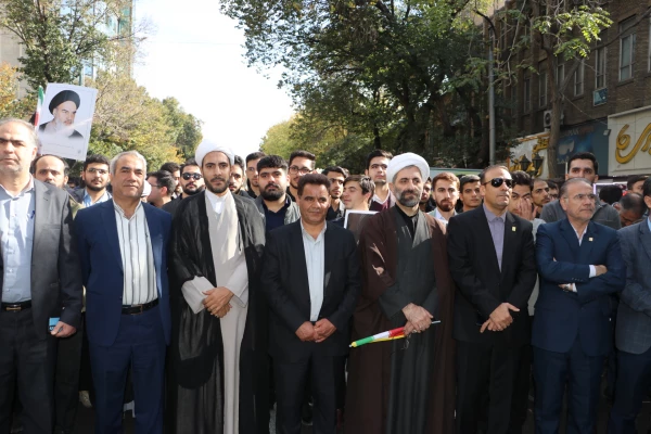 حضور پرشور خانواده بزرگ دانشگاه فرهنگیان در راهپیمایی ۱۳ آبان روز ملی مبارزه با استکبار جهانی  14