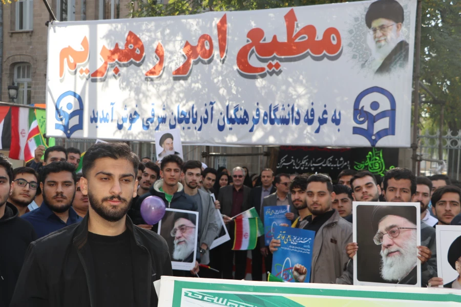 حضور پرشور خانواده بزرگ دانشگاه فرهنگیان در راهپیمایی ۱۳ آبان روز ملی مبارزه با استکبار جهانی  17