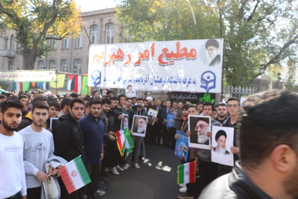 حضور پرشور خانواده بزرگ دانشگاه فرهنگیان در راهپیمایی ۱۳ آبان روز ملی مبارزه با استکبار جهانی  18