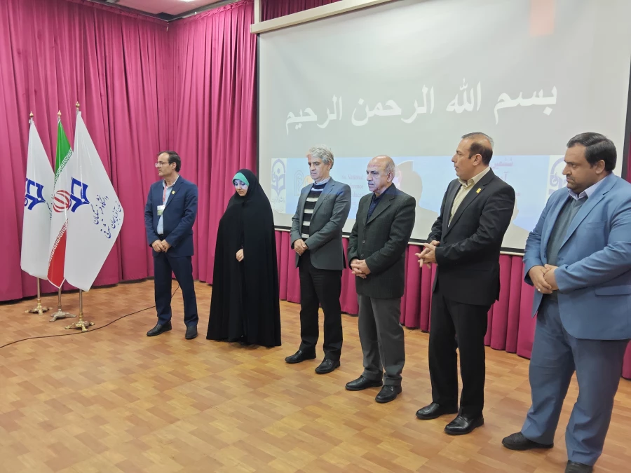 ششمین همایش ملی فیزیک در تبریز، نمایش توان علمی دانشجومعلمان فرهنگیان
 24