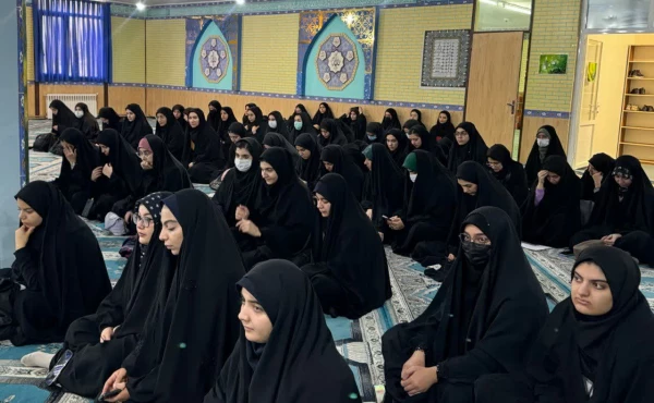 نشست هم اندیشی دانشجو معلمان به مناسبت روز دانشجو با مسئولین دانشگاه فرهنگیان استان  3