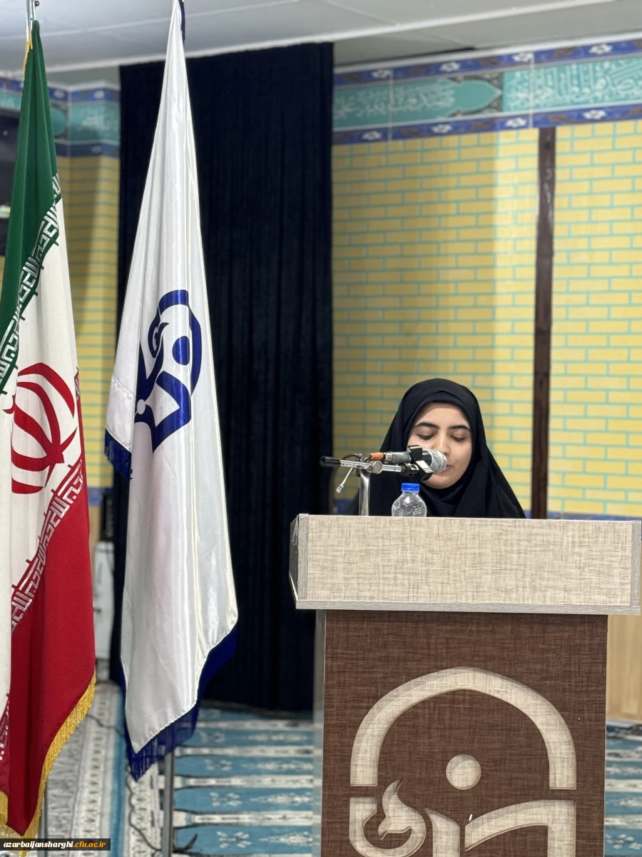 نشست هم اندیشی دانشجو معلمان به مناسبت روز دانشجو با مسئولین دانشگاه فرهنگیان استان  14