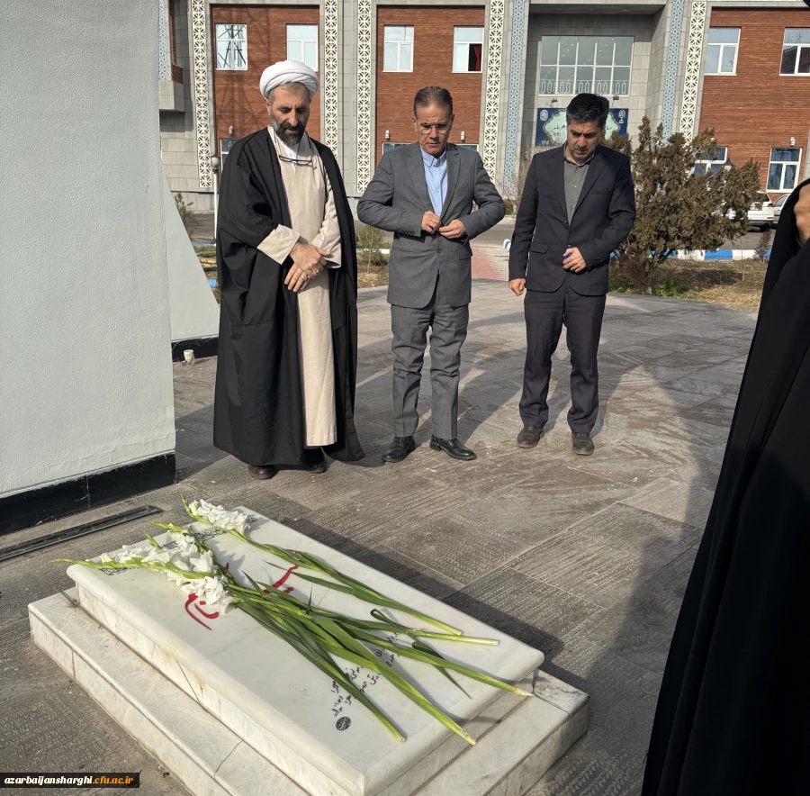 نشست هم اندیشی دانشجو معلمان به مناسبت روز دانشجو با مسئولین دانشگاه فرهنگیان استان  27