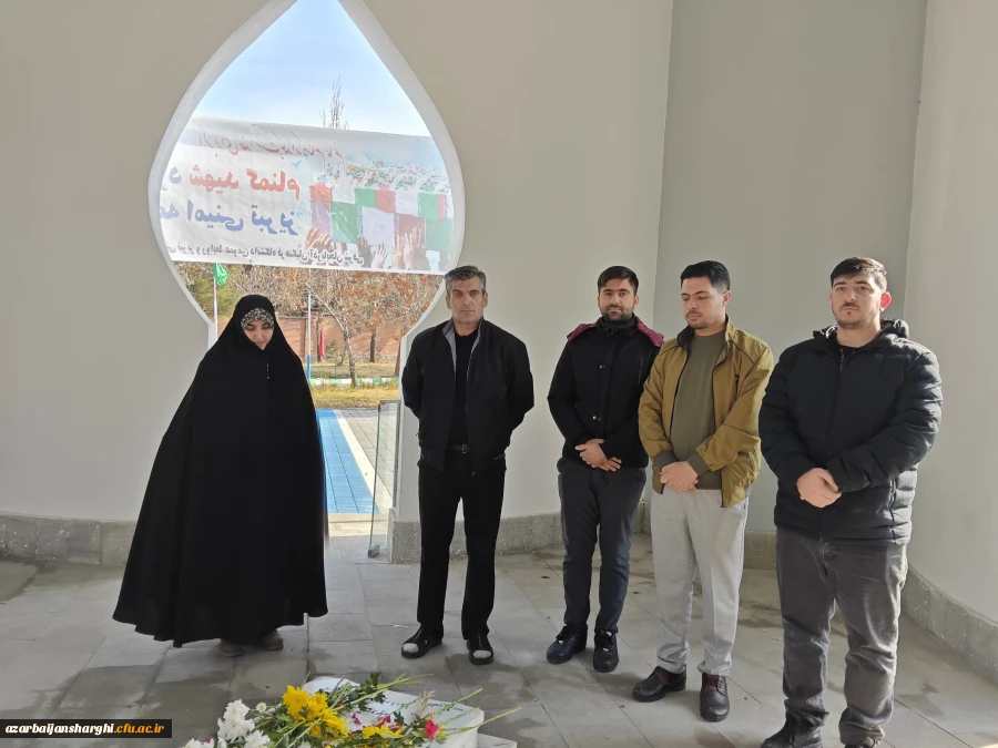 آیین سومین سالگرد تدفین شهدای گمنام دانشگاه  فرهنگیان  آذربایجان شرقی 
 17