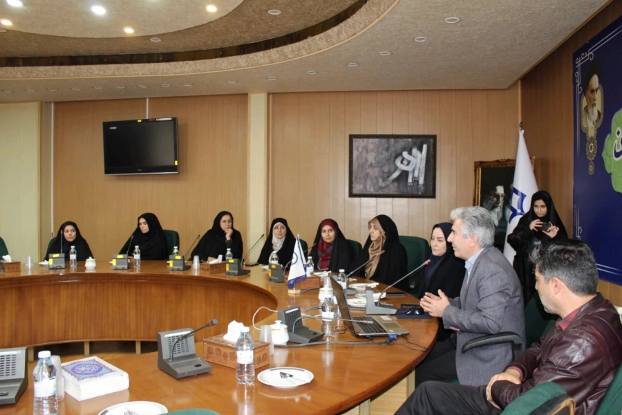 نشست علمی تعادل کار و زندگی برای بانوان در دانشگاه فرهنگیان استان آذربایجان شرقی برگزار شد 4