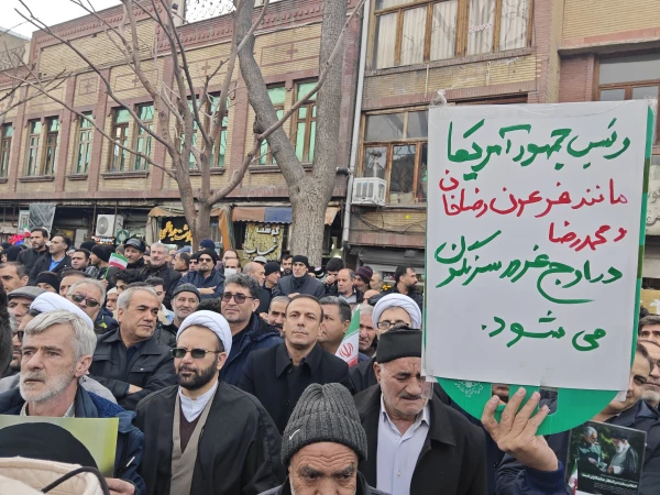 حضور پر شور خانواده ولایتمدار ، انقلابی دانشگاه فرهنگیان آذربایجان شرقی در راهپیمایی محکومیت اغتشاشگران آمریکایی و صهیونیستی  3