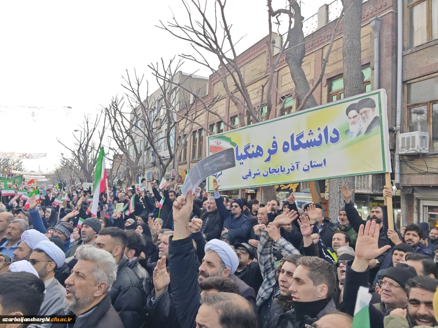 حضور پر شور خانواده ولایتمدار ، انقلابی دانشگاه فرهنگیان آذربایجان شرقی در راهپیمایی محکومیت اغتشاشگران آمریکایی و صهیونیستی  7