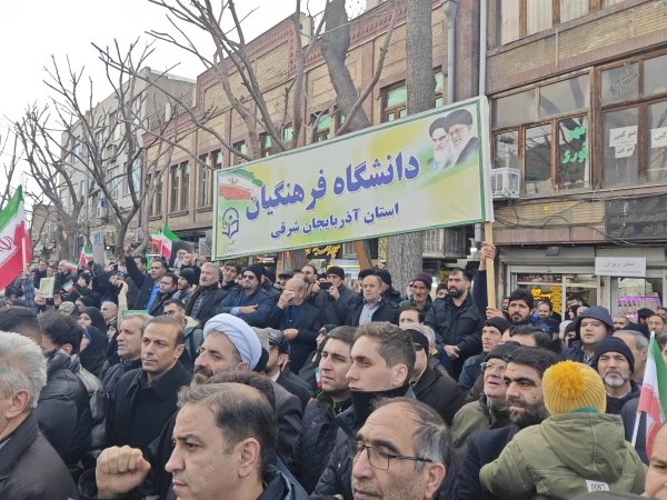 حضور پر شور خانواده ولایتمدار ، انقلابی دانشگاه فرهنگیان آذربایجان شرقی در راهپیمایی محکومیت اغتشاشگران آمریکایی و صهیونیستی  8