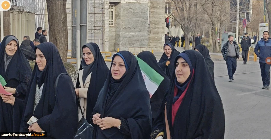 حضور پر شور خانواده ولایتمدار  دانشگاه فرهنگیان آذربایجان شرقی در راهپیمایی محکومیت اغتشاشگران آمریکایی و صهیونیستی  2