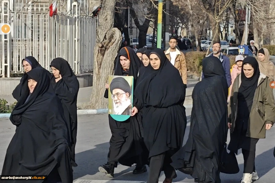 حضور پر شور خانواده ولایتمدار  دانشگاه فرهنگیان آذربایجان شرقی در راهپیمایی محکومیت اغتشاشگران آمریکایی و صهیونیستی  6