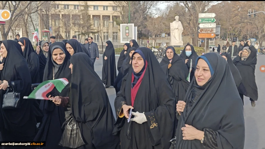 حضور پر شور خانواده ولایتمدار  دانشگاه فرهنگیان آذربایجان شرقی در راهپیمایی محکومیت اغتشاشگران آمریکایی و صهیونیستی  8