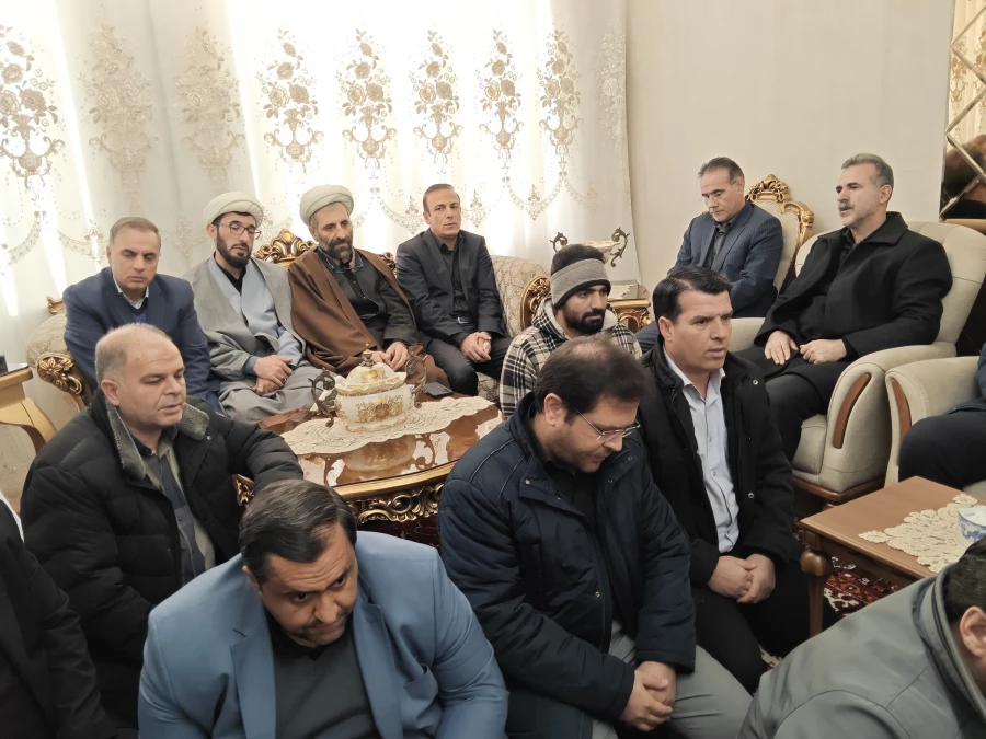 به یقین خون شهدا تضمین کننده  اقتدار و قدرت نظام مقدس جمهوری اسلامی ایران بوده و هست 12